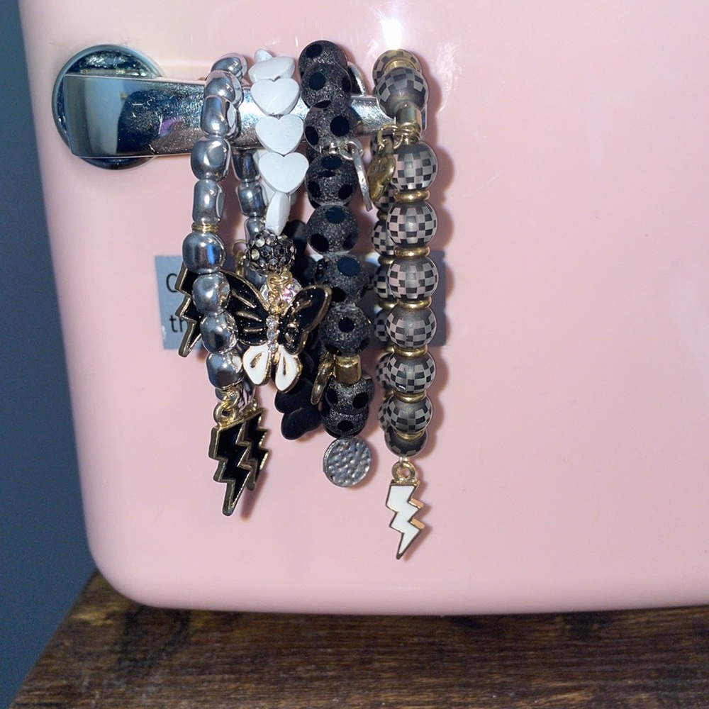 black bracelet set (4)